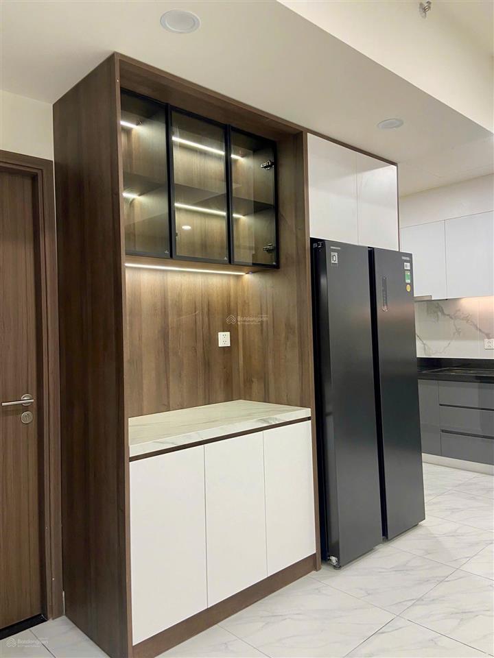 Cho thuê habitat full nội thất 2pn2wc 84m2, hướng đông nam