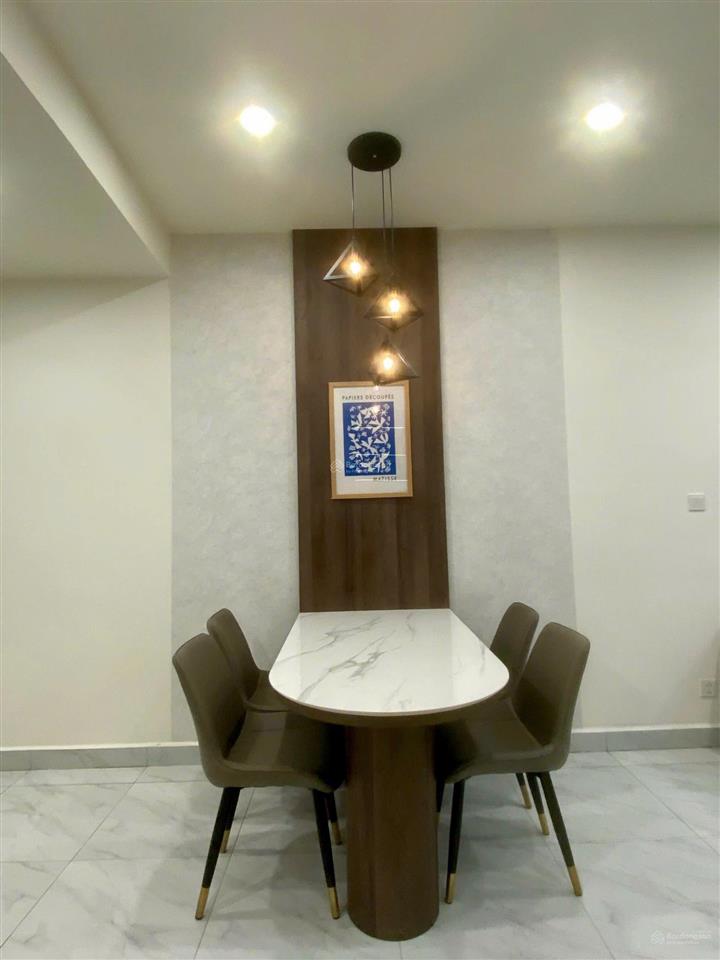 Cho thuê habitat full nội thất 2pn2wc 84m2, hướng đông nam