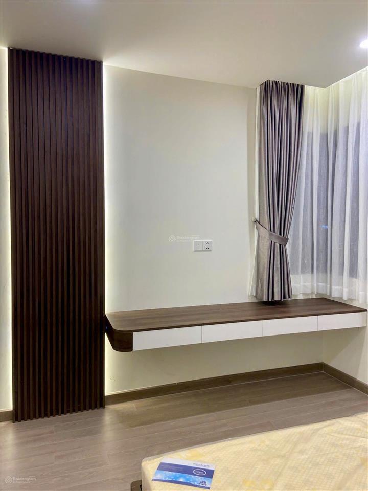 Cho thuê habitat full nội thất 2pn2wc 84m2, hướng đông nam
