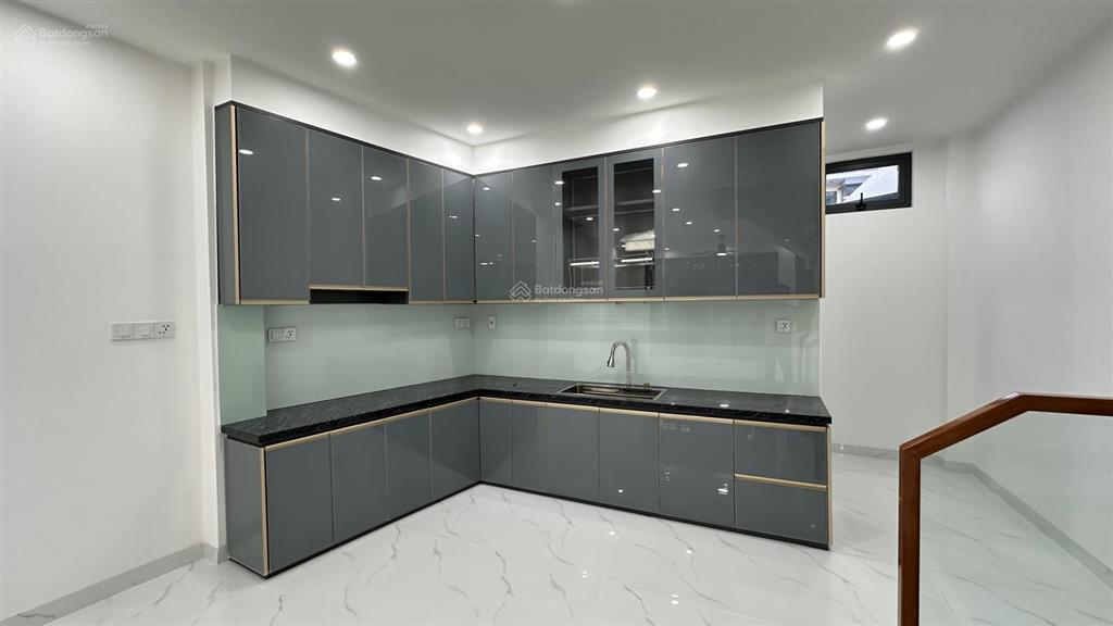 Bán nhà riêng 11,5 tỷ, 73.7 m2, 4pn, 4wc tại phạm văn đồng, p bắc nha trang, khánh hòa