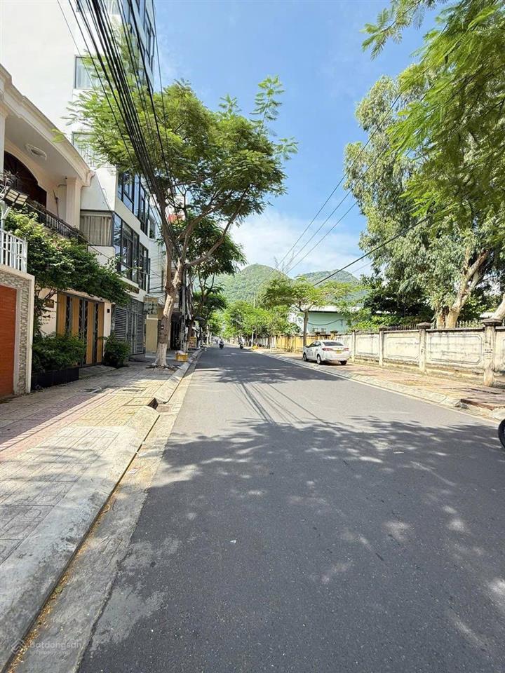 Bán nhà mặt phố quảng đức, 9 tỷ, 97.8m2, 3pn, 4wc, đông nam, khánh hòa
