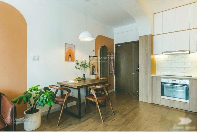 Bán căn hộ 3pn2wc nội thất chỉnh chu như hình  giá 5,9tỷ làm việc chính chủ view thành phố về đêm