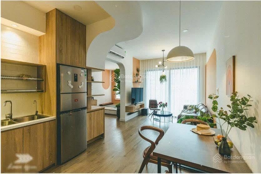 Bán căn hộ 3pn2wc nội thất chỉnh chu như hình  giá 5,9tỷ làm việc chính chủ view thành phố về đêm