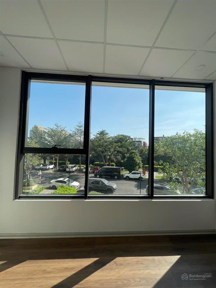 Cho thuê shophouse 160m2 1 trệt 1 lầu mặt tiền 9m  hoàn thiện cơ bản  giá thuê 25triệu