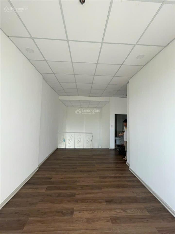 Cho thuê shophouse 160m2 1 trệt 1 lầu mặt tiền 9m  hoàn thiện cơ bản  giá thuê 25triệu