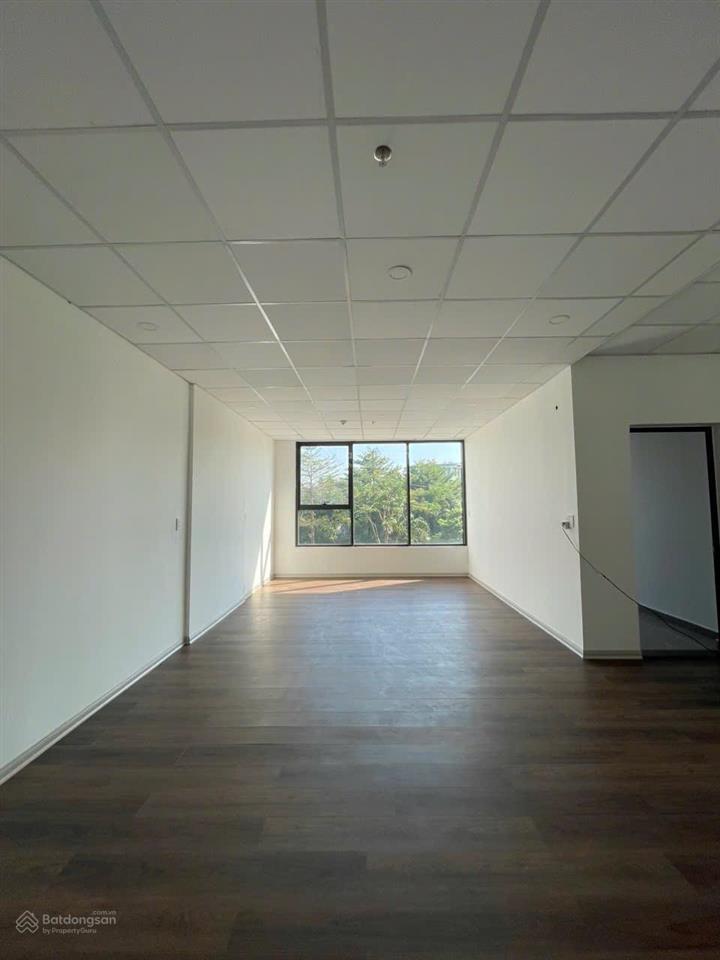 Cho thuê shophouse 160m2 1 trệt 1 lầu mặt tiền 9m  hoàn thiện cơ bản  giá thuê 25triệu