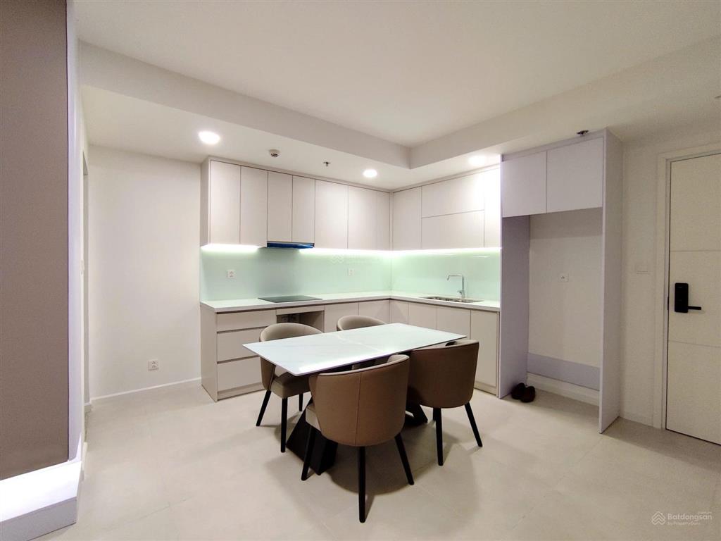 Đẳng cấp căn 2pn view sông đông nam  full nội thất cao cấp  giá chỉ 4,7 tỷ