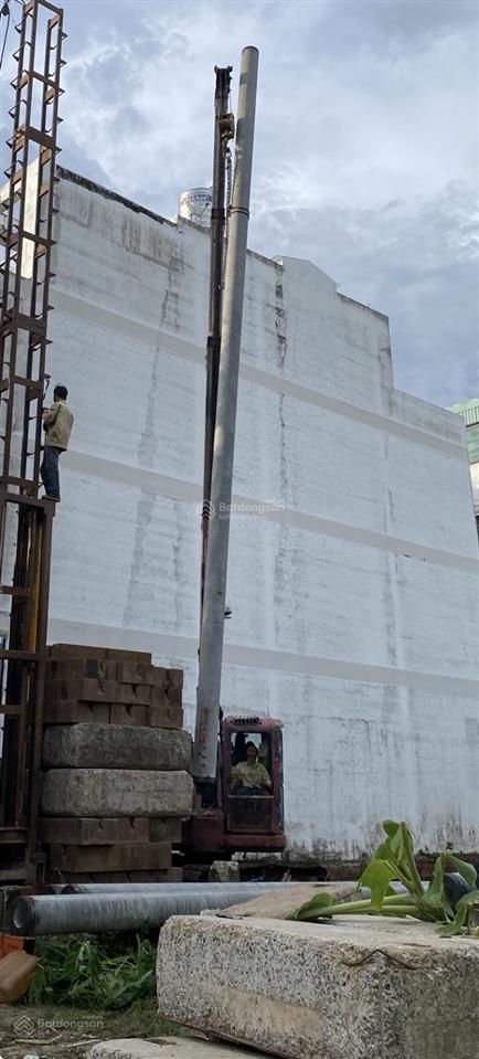 Bán đất 5x20 đường 20m đã có móng đà kiềng