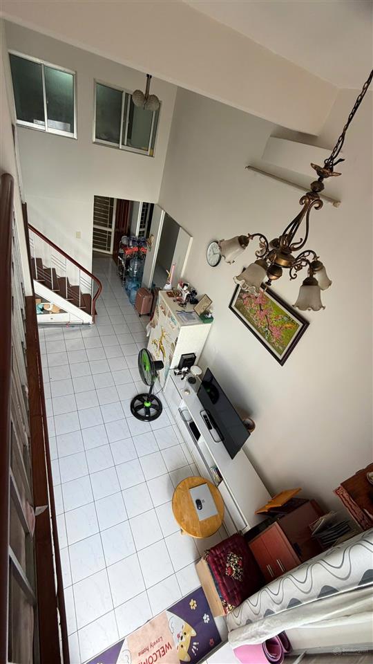 Cho thuê cc hưng vượng 1. có thang máy. 10tr/1th. 78m22pn1wcfull nt