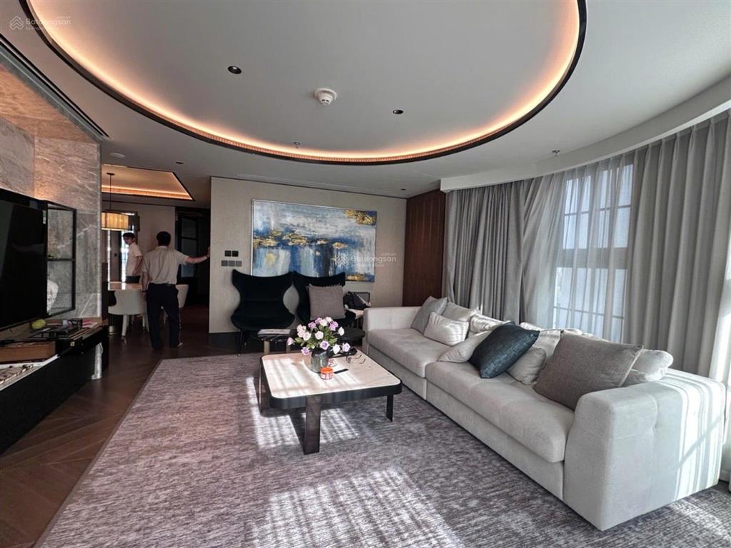 Dành cho chủ nhân danh giá biểu tượng của địa vị và đẳng cấp  sở hữu tinh hoa giữa lòng phố cổ