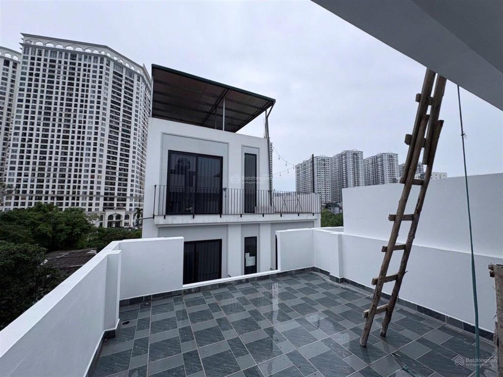 Nhà mới dương văn bé, thang máy 5 tầng, 7 chỗ vào nhà, tiện ích bạt ngàn