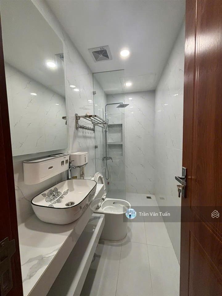 Căn hộ chung cư tòa 18t1lê văn lương, trung hòa nhân chính, 116m 3pn + 2wc, full nội thất, 9,6 tỷ
