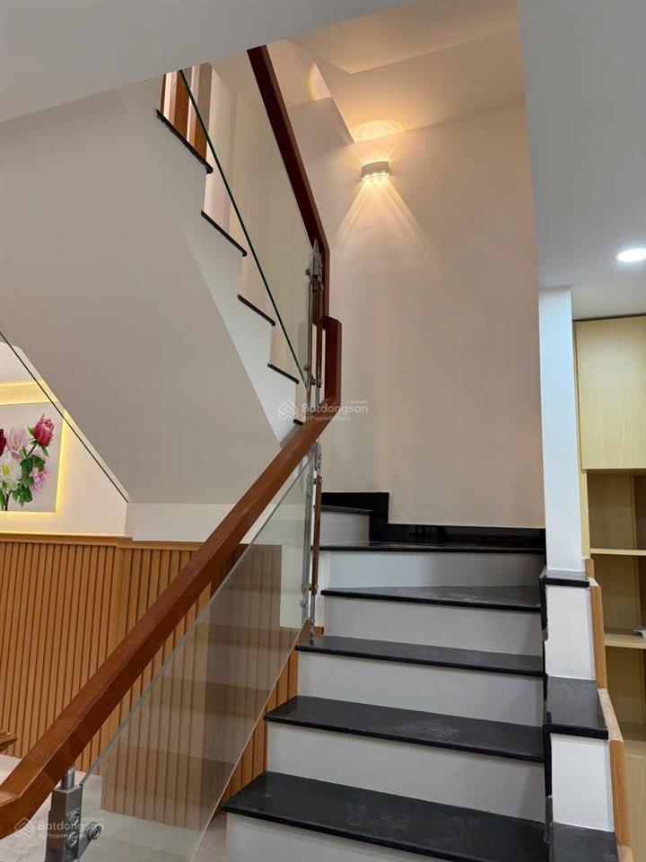 Chính chủ bán nhà phố hxh khu kiều đàm trệt lửng, 2 lầu, 5pn khu ở vip hoặc làm vp cty, spa..