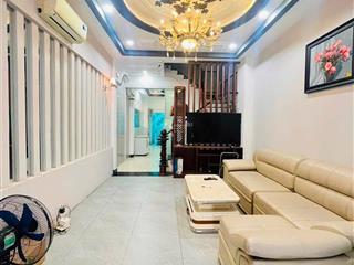 Cho thuê nhà riêng đường rộng 10m, xe hơi để trong nhà ngang 4x22m, 3 lầu, ngay thị trấn nhà bè.