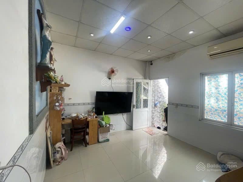 Chính chủ cần ra gấp nhà phố ngang 5x18m hẻm xe hơi tránh lê văn lương, phước kiển, nhà bè.