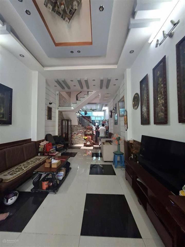 Bán nhà gấp chia tài sản hẻm xe hơi, 3 tầng lầu, 4 phòng ngủ, sổ hồng riêng, phú thuận, quận 7