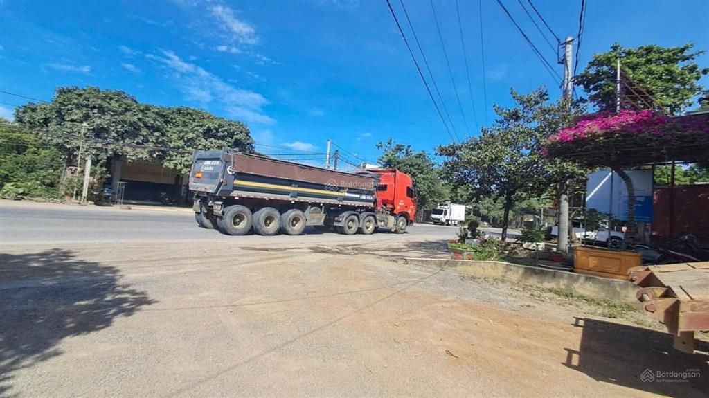 Bán 100.8 m2 mặt đường ql 21a, đường hồ chí minh