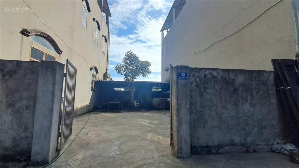Bán 100.8 m2 mặt đường ql 21a, đường hồ chí minh