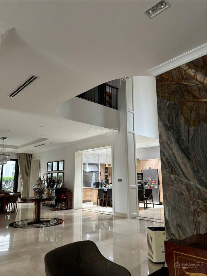 Bán gấp biệt thự chautea giá tốt