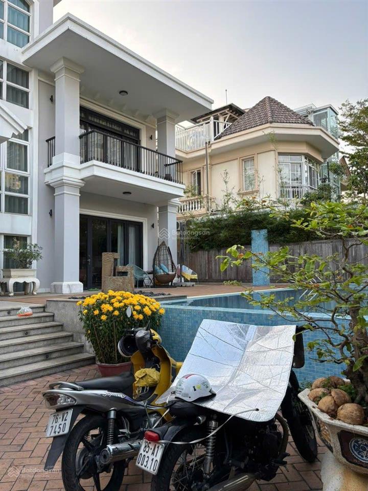 Bán gấp biệt thự chautea giá tốt