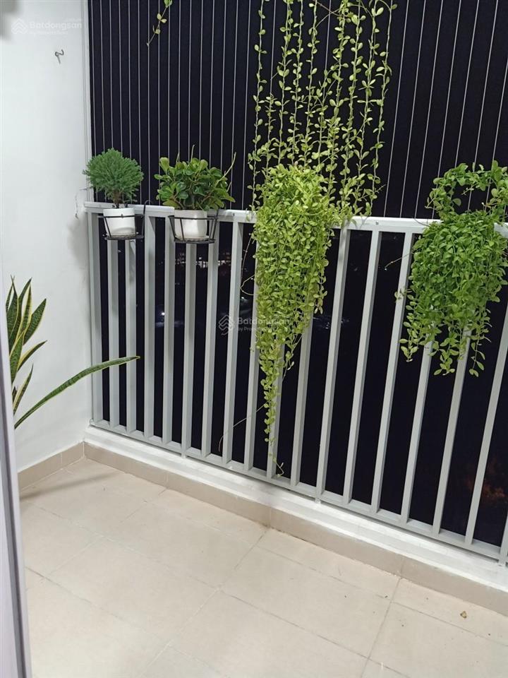Bán căn góc 2 view (đã có sổ) 75m2 (2pn  2wc) tặng nội thất giá 3,1 tỷ,  0902 598 *** linh.