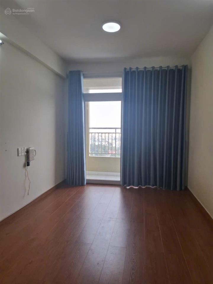 Bán căn hộ tô ký tower q12, căn góc 65m2, 2pn2wc, có sổ, giá 3tỷ (lương lượng).