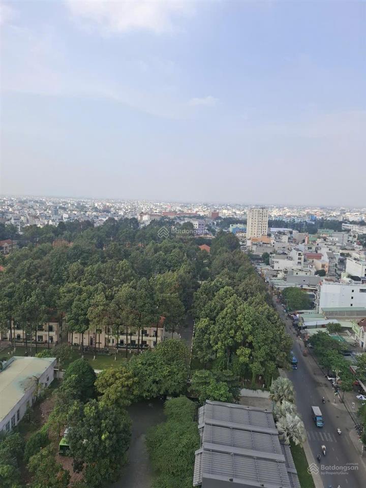 Bán căn hộ tô ký tower q12, căn góc 65m2, 2pn2wc, có sổ, giá 3tỷ (lương lượng).