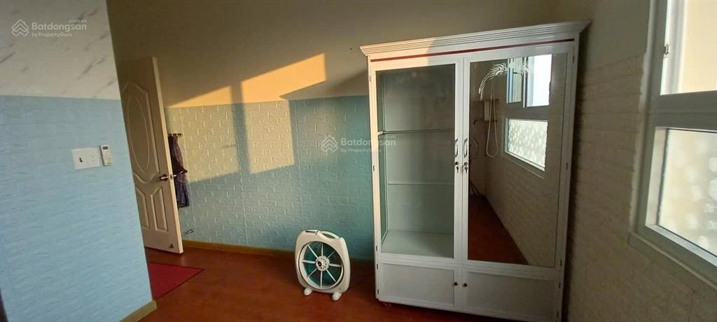 Bán căn hộ tô ký tower q12, 60m2, 2pn2wc, có nội thất, giá 2tỷ850