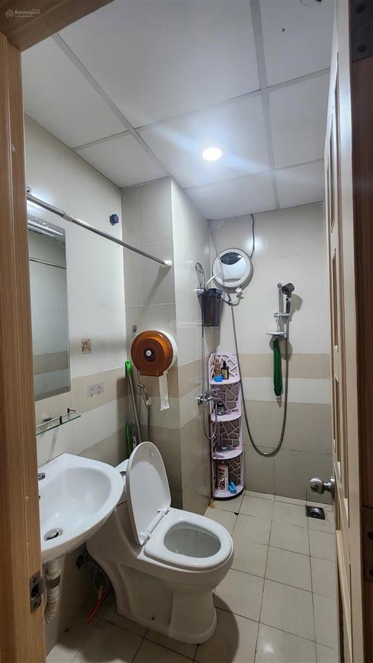 Cho thuê căn hộ tô ký tower 61m2, 2pn2wc, full nội thất, giá 8tr5/ tháng.
