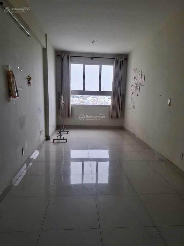 Bán căn hộ tô kyd tower 61m2 (2pn2wc), có sổ, nhà sạch sẽ, giá 2tỷ5 (thương lượng).