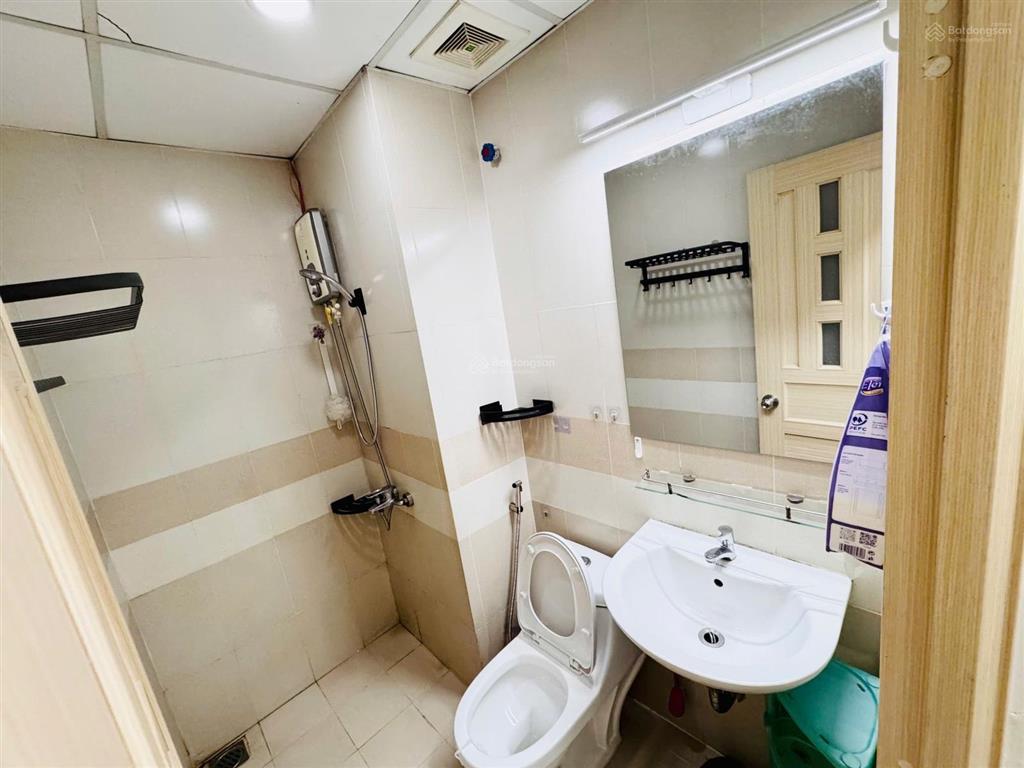 Cho thuê căn hộ tô ký tower 61m², 2pn2wc, full nội thất, giá 8,5 triệu/tháng.