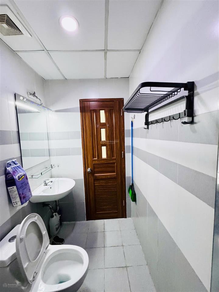 Cho thuê căn hộ tô ký tower 61m², 2pn2wc, full nội thất, giá 8,5 triệu/tháng.