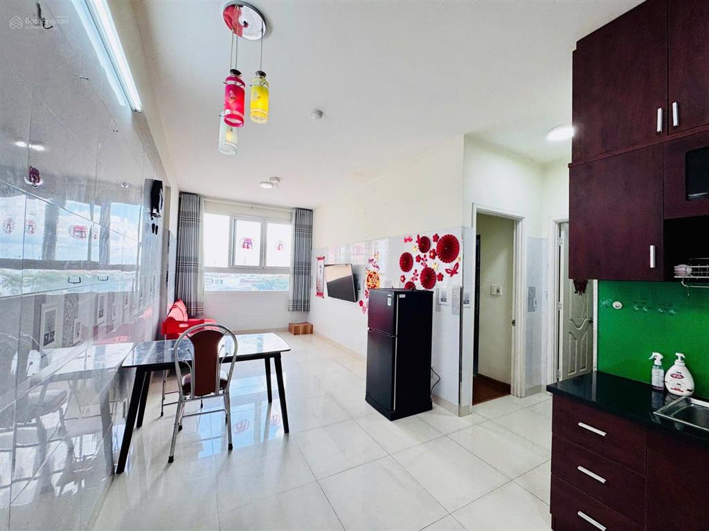 Cho thuê căn hộ tô ký tower 61m², 2pn2wc, full nội thất, giá 8,5 triệu/tháng.