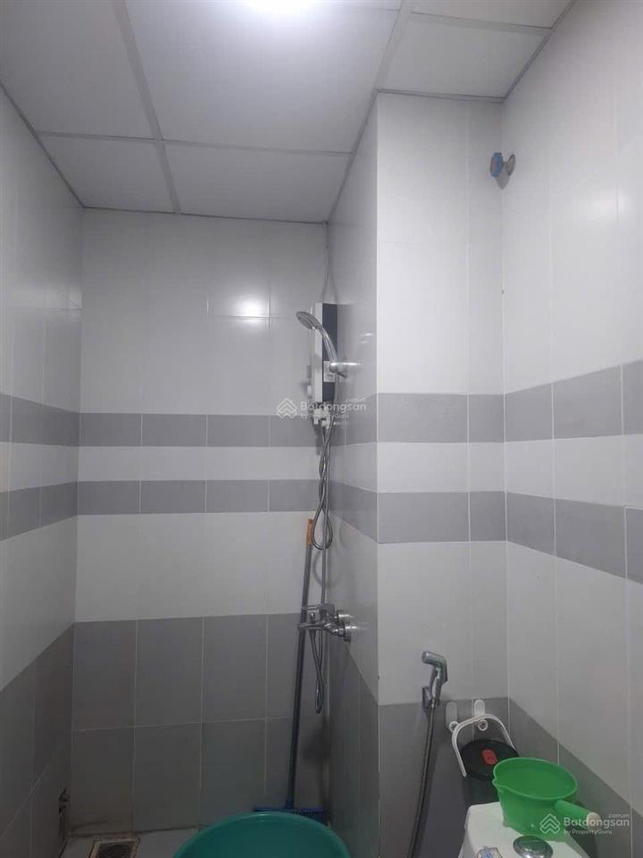 Cho thuê căn hộ tô ký tower, 61m2, 2pn2wc, có nội thất, nhà sạch sẽ, giá 7 triệu/tháng.