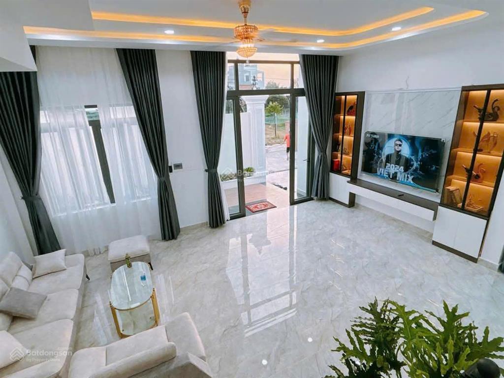 Bán biệt thự mới mới keng 10m x 16m 1 trệt 1 lầu shr 1/dương công khi , tân hiệp ,thị trấn hóc môn