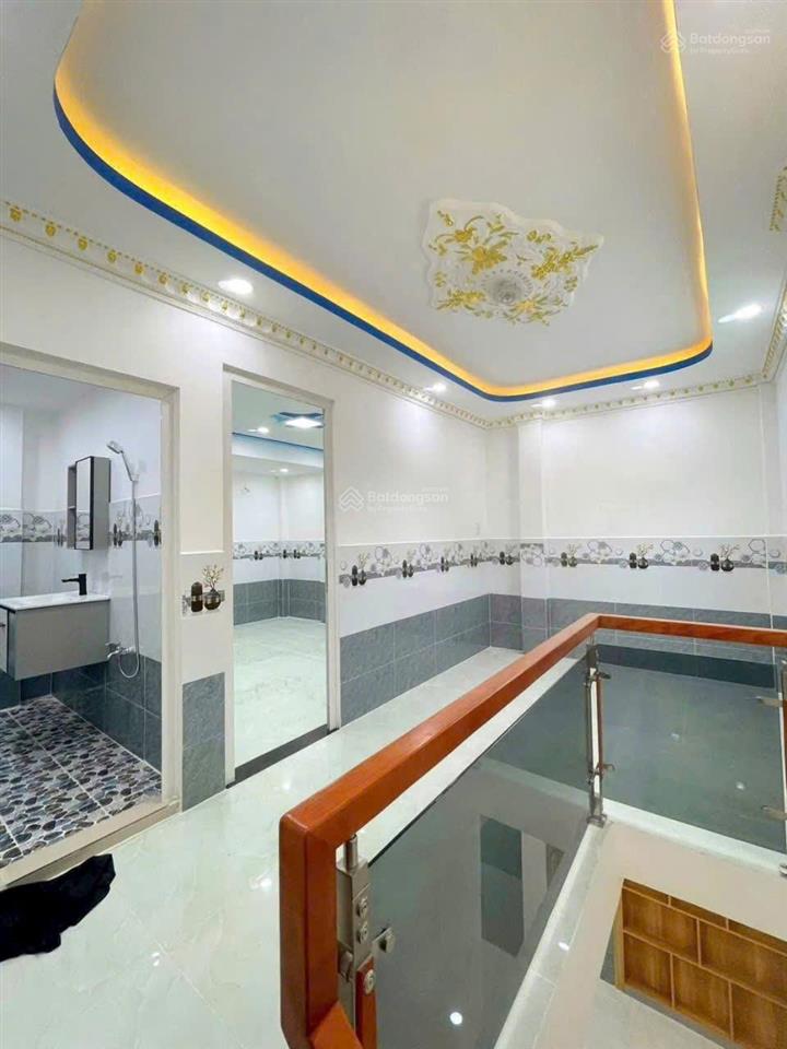 Bán nhà gác lững 5m x33m mặt tiền kinh doanh trịnh thị miếng thới tam thôn hóc môn gần đường tô ký
