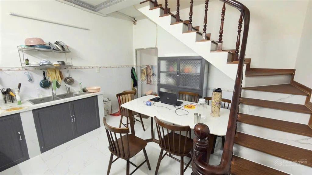 Chính chủ gửi bán nhà gác lửng sổ hồng riêng 4,05m x 14m 1/đường giác đạo, trung chánh, hóc môn
