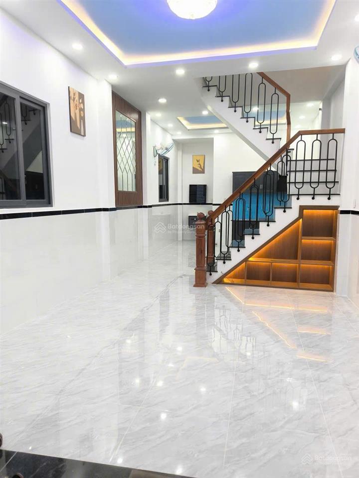 Bán nhà sổ hồng riêng mới xây 4,1m x 13m 1 trệt 1 lầu 2/ lê thị lơ, tân hiệp, hóc môn giá 3 tỷ 260