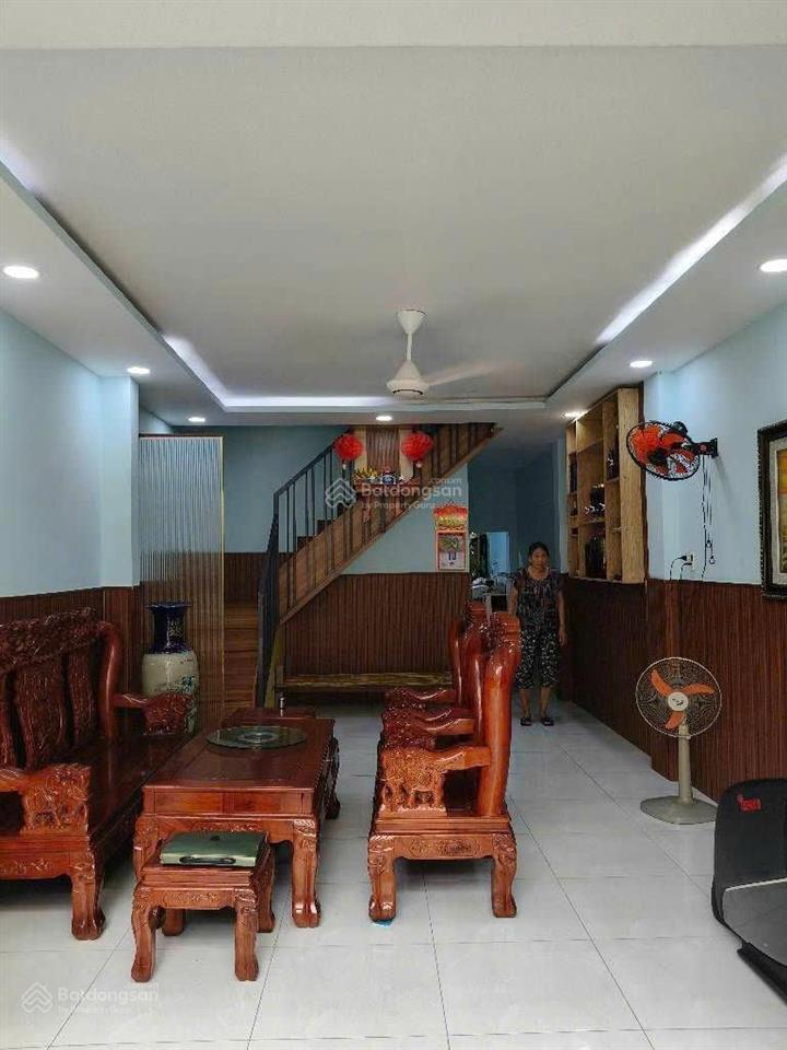 Nhà sổ hồng riêng thới tam thôn, hóc môn gần trường học tam đông 2, chợ thới tứ, hóc môn giá 2,7 tỷ