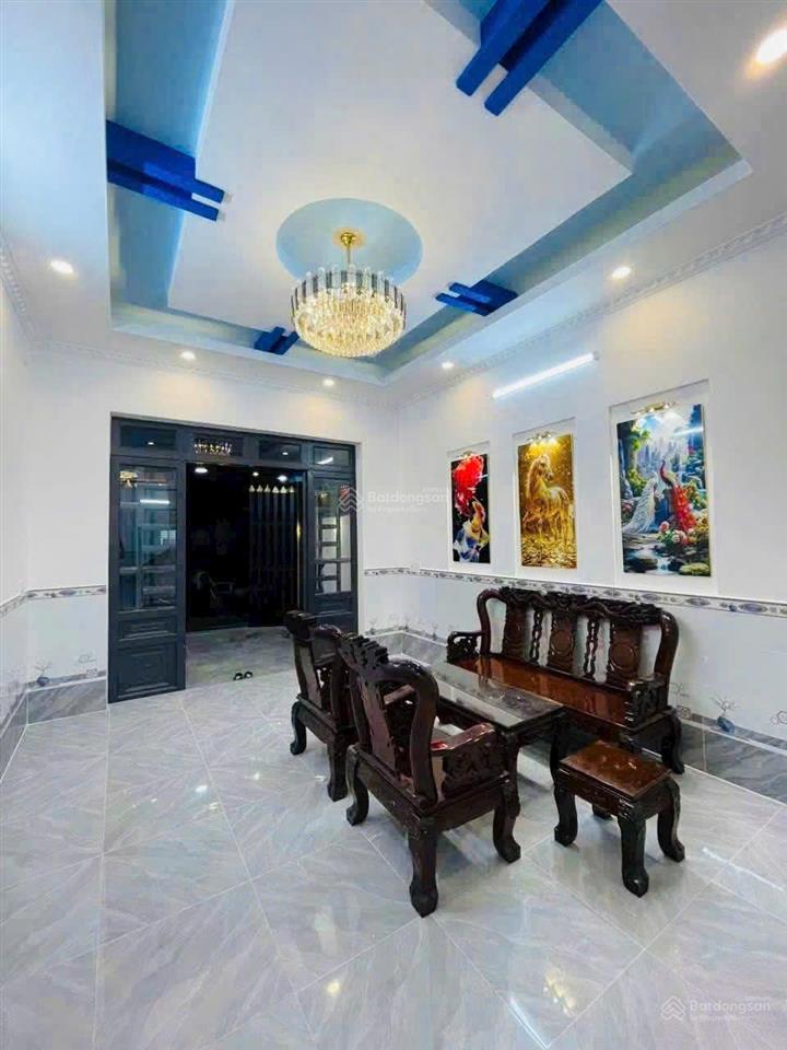 Bán nhà lầu 6m x16m shc 1/trung đông 7, xã thới tam thôn, hóc môn, giá bán 2 tỷ 968 triệu tl