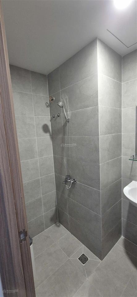 Citi alto căn 2pn 2wc nội thất cơ bản giá 2.98 tỷ bao thuế phí sang tên.  0932 666 *** xem nhà