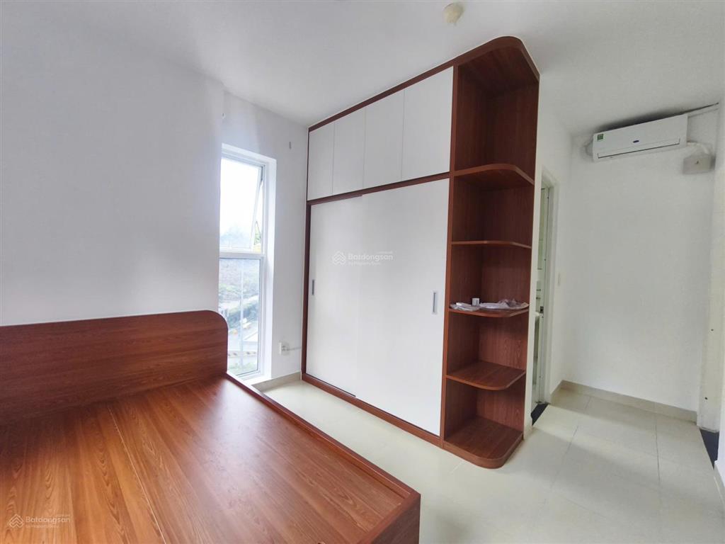 Chính chủ bán căn hộ thủ thiêm sky 2pn2wc full nội thất giá 4.9 tỷ.  0932 666 *** xem nhà