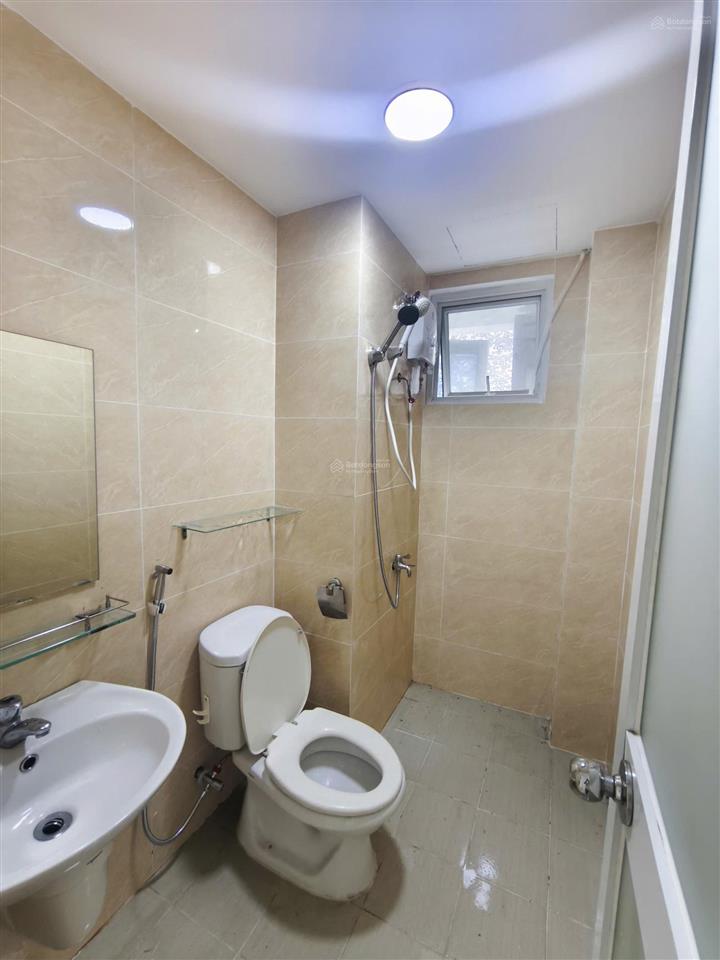 Chính chủ bán căn hộ thủ thiêm sky 2pn2wc full nội thất giá 4.9 tỷ.  0932 666 *** xem nhà