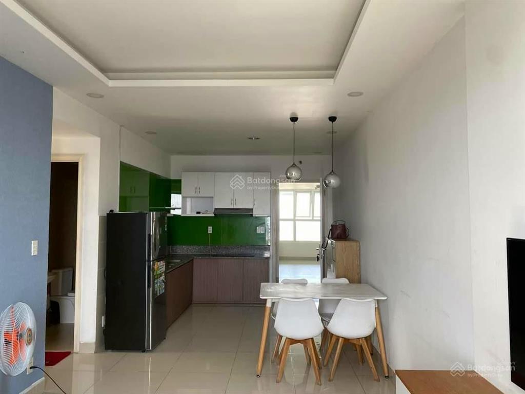 Citi home căn 2pn, diện tích 61m2, có nội thất cơ bản view thoáng mát giá 2,3 tỷ