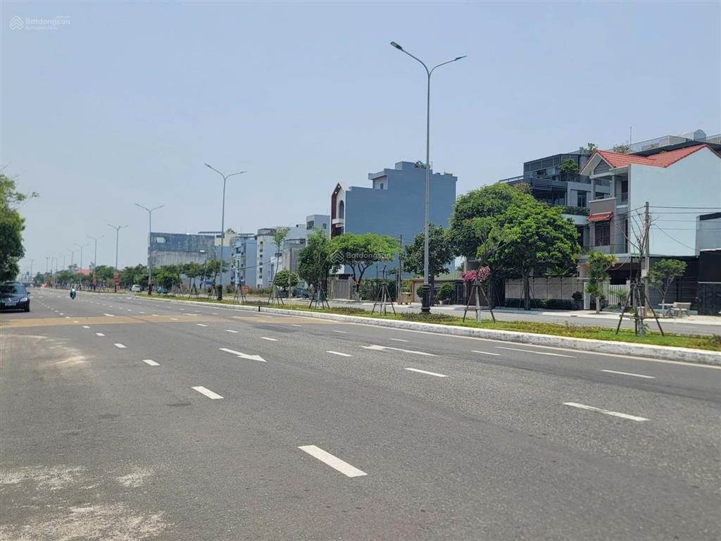 Bán nhanh lô đất đường minh mạng  biển sơn thủy, đường 32m, hướng nam, giá rẻ nhất thị trường