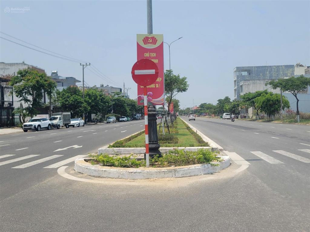 Bán nhanh lô đất đường minh mạng  biển sơn thủy, đường 32m, hướng nam, giá rẻ nhất thị trường