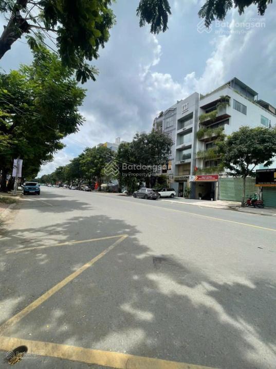 Chủ nợ bank! bán gấp mặt tiền đặng thùy trâm 90m2, 4 tầng ngay cổng đh văn lang, khai thác ~50tr/th