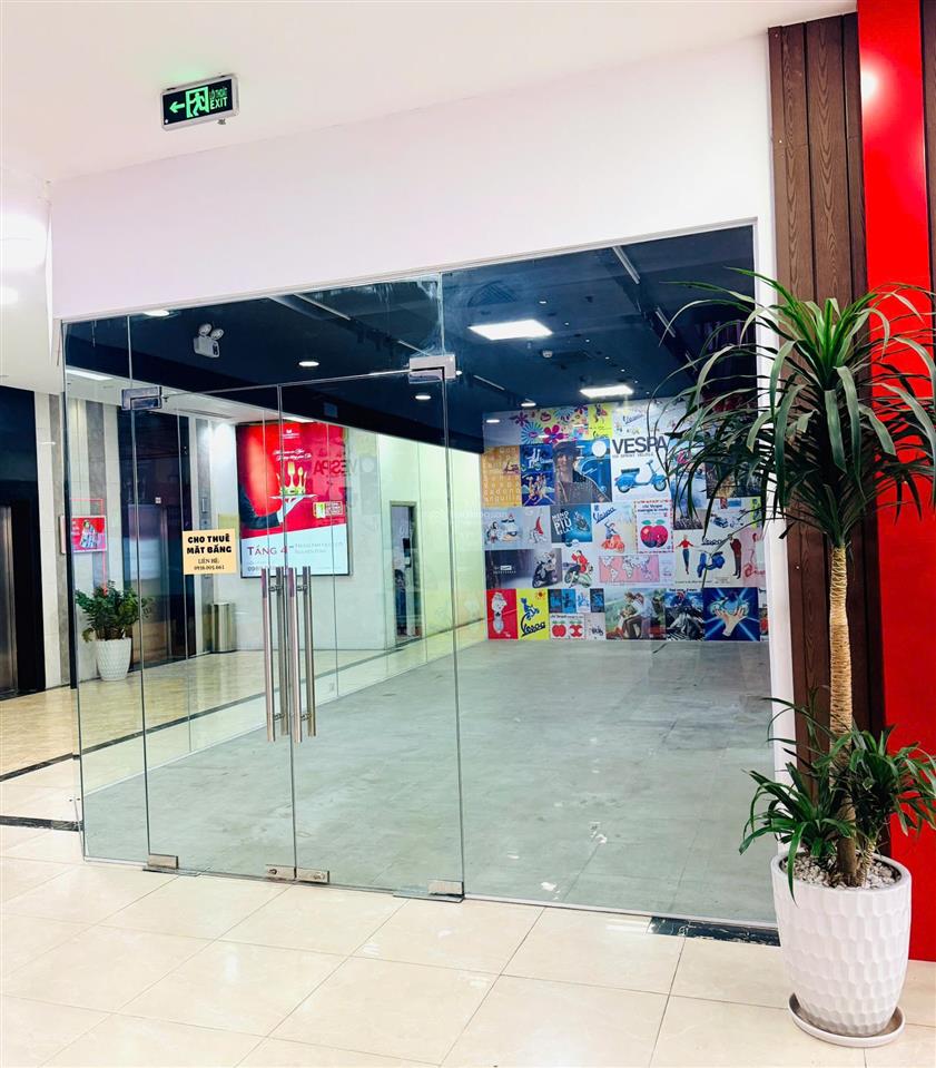 Cho thuê mặt bàng tầng 1 và 3 vị trí đông đúc phù hợp f&b giá chỉ khoảng 200k/m2/tháng