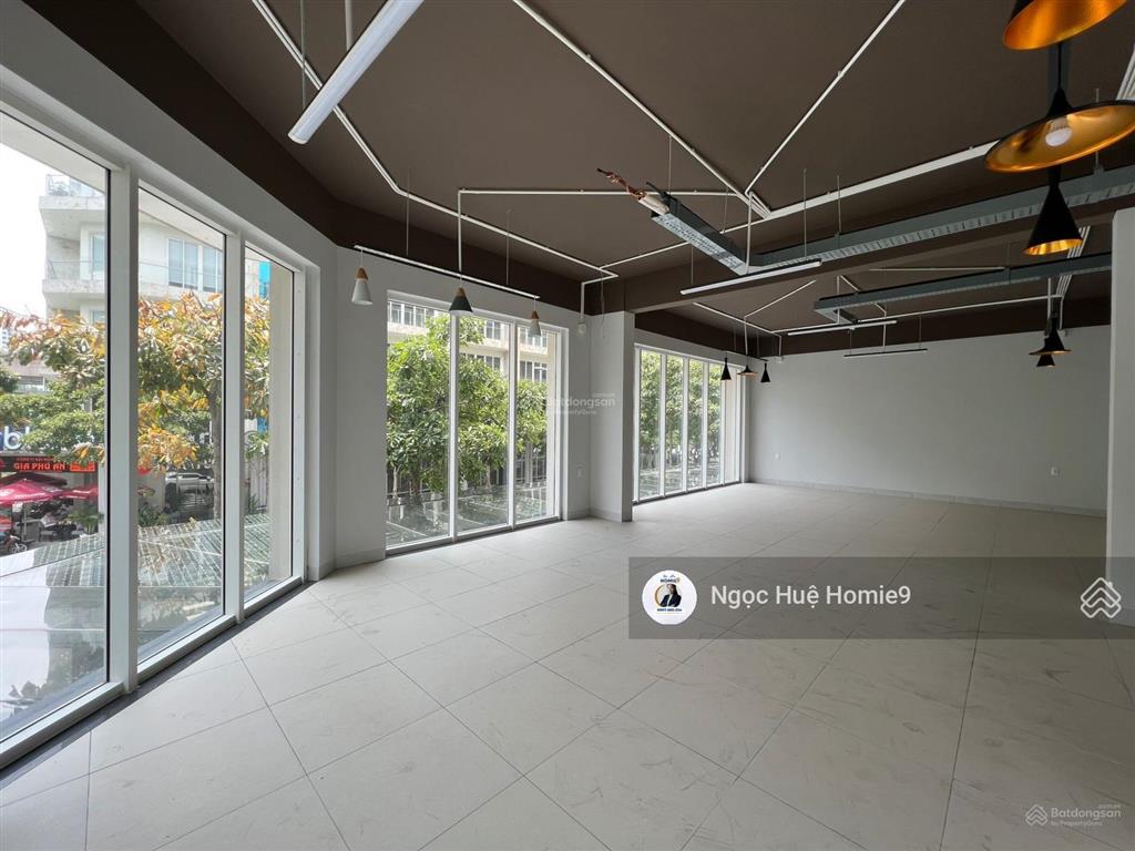 Cho thuê cặp nhà phố saritown sala diện tích 1000m2 sàn sử dụng đã hoàn thiện tại thủ thiêm quận 2