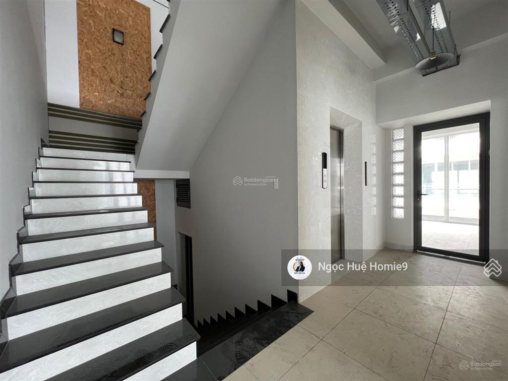 Cho thuê cặp nhà phố saritown sala diện tích 1000m2 sàn sử dụng đã hoàn thiện tại thủ thiêm quận 2